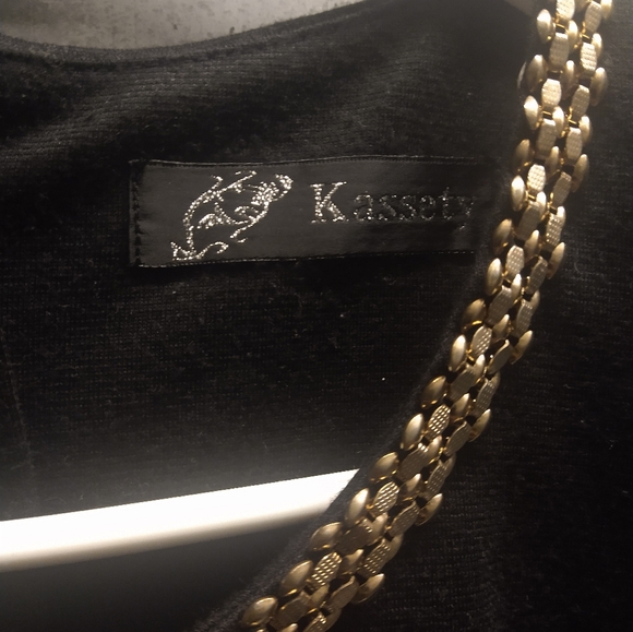 Black Dress - Picture 6 of 6